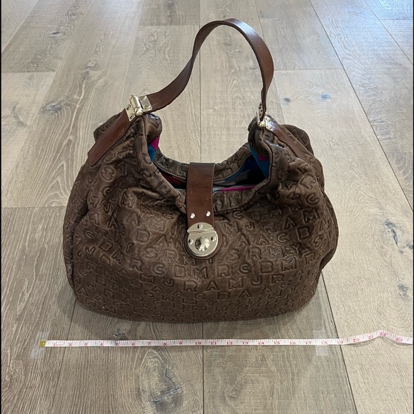 Brown Leather Marc by Marc Jacobs purse worn only a few times.  Great condition. - Picture 2 of 4